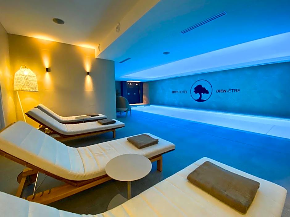 Brit Hotel Du Parc - Fougères