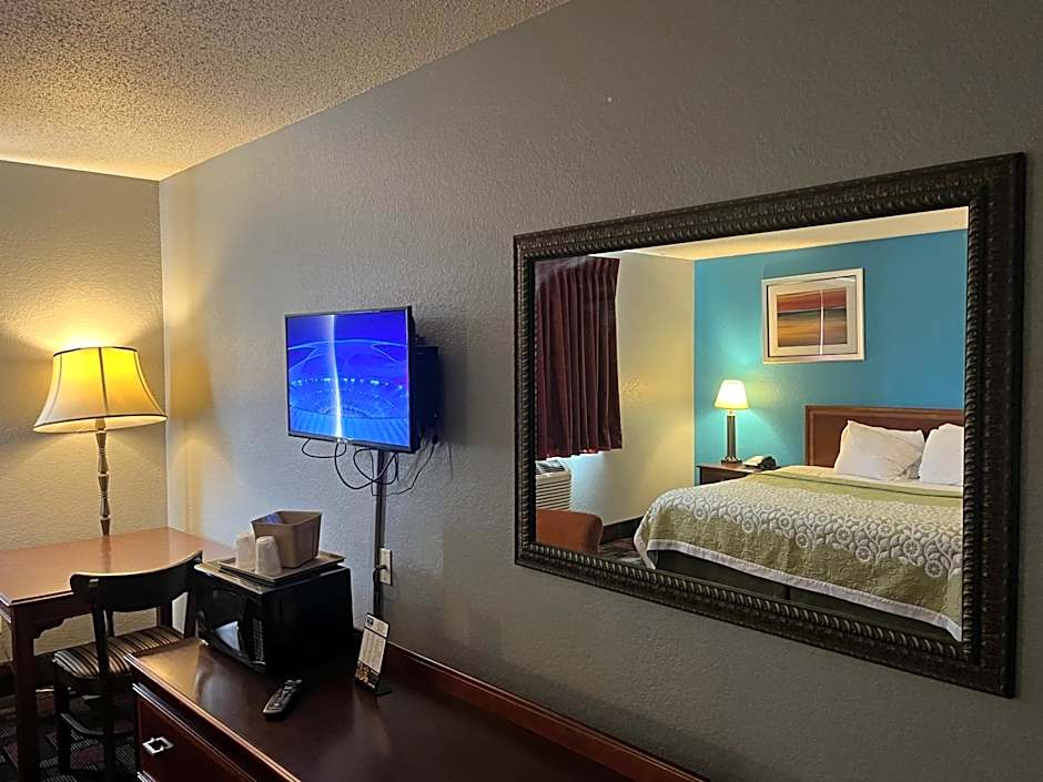 Rodeway Inn Whitehall