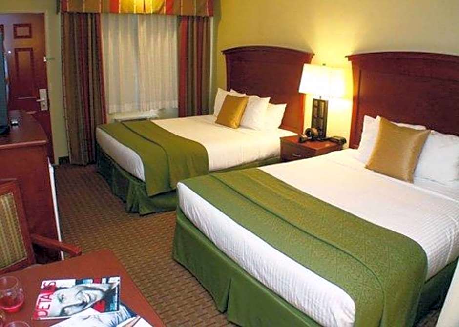 Quality Inn & Suites Santa Cruz Mountains