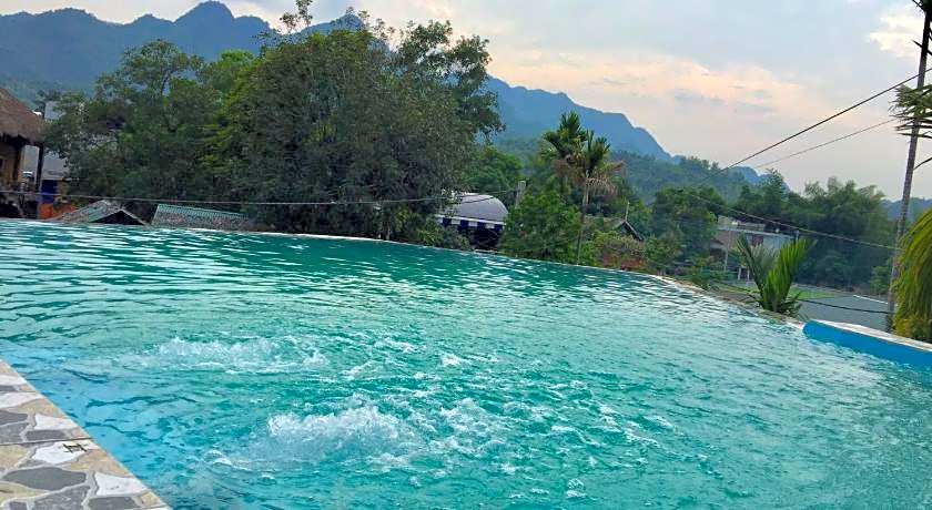 Mai Chau Sunset Boutique Hotel