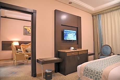 جناح غرفة و صالة لشخصين