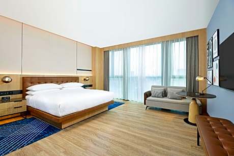 Select King Room