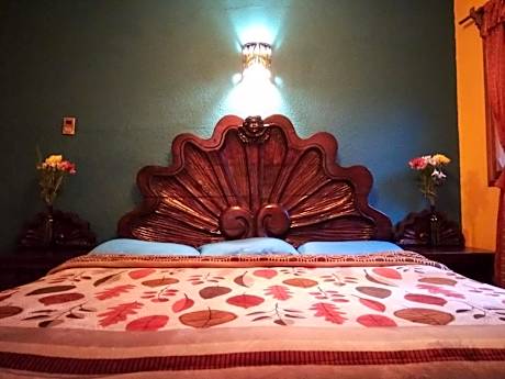 Standard Double Room with Shared Bathroom