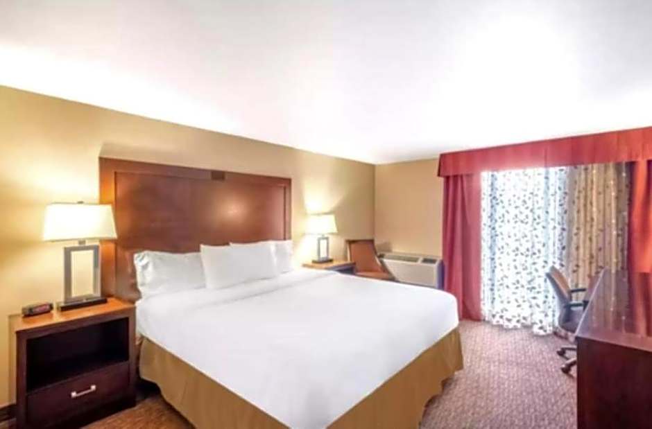 White Peak Hotel  Frisco By IHG
