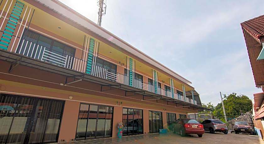 Brown Home Sattahip @ 19