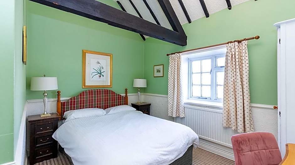 The Sibson Inn Hotel