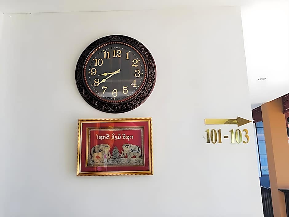 Dongsay Hotel Thakhek