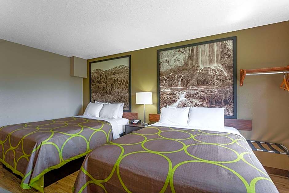 Super 8 by Wyndham Abingdon VA