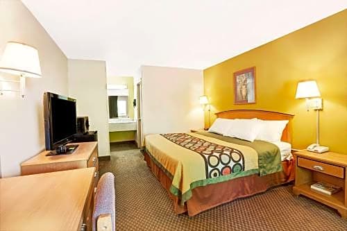 Super 8 by Wyndham Charlotte Downtown Area