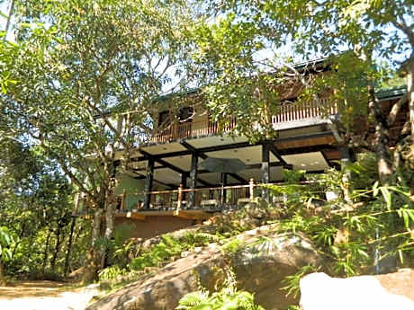 Birds Paradise Hotel