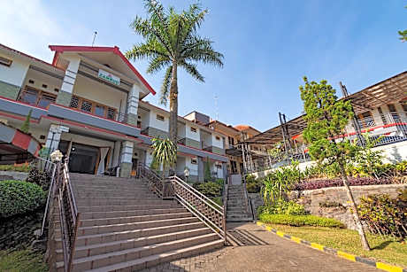 Sinergi Hotel Tretes