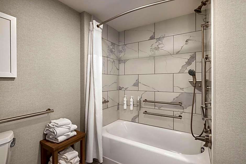 Hampton Inn By Hilton Virginia Beach-Oceanfront South