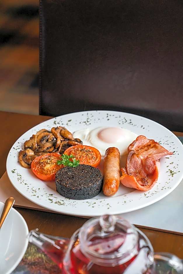 Eriskay B&B and Aviemore Glamping