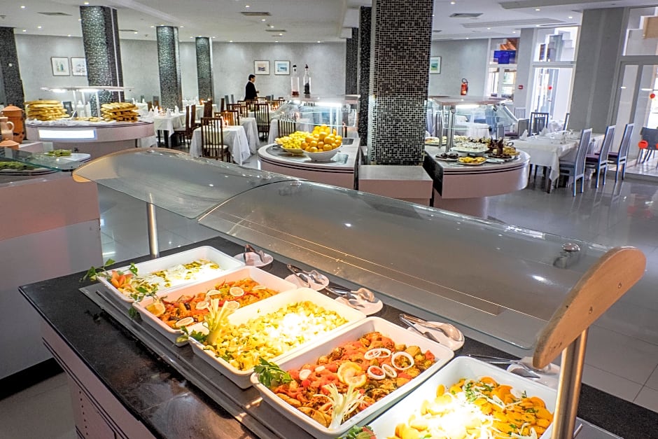 Houda Yasmine Marina & Spa