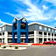 Days Inn & Suites by Wyndham Warren