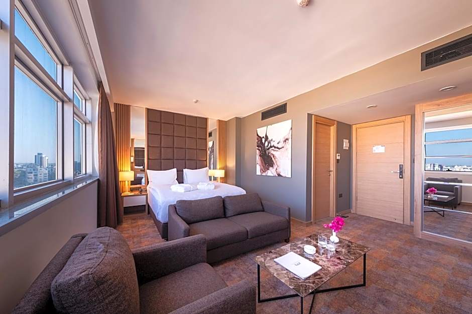 Grand Sapphire City Hotel