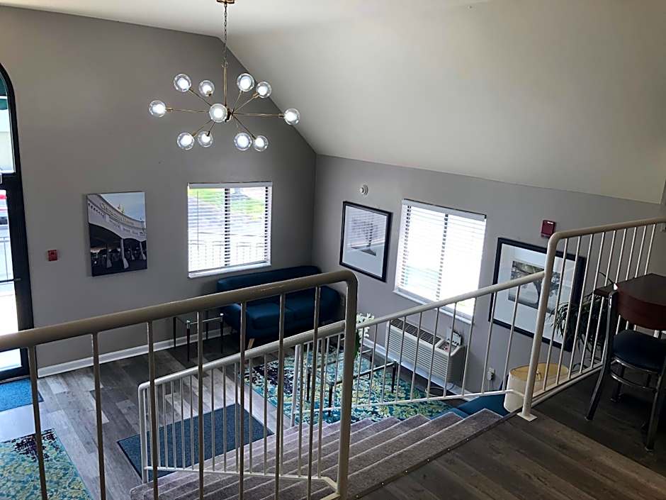 DuPont Suites - Louisville - St. Matthews