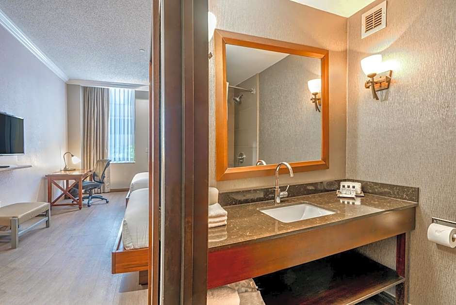 Wyndham Garden Baronne Plaza New Orleans