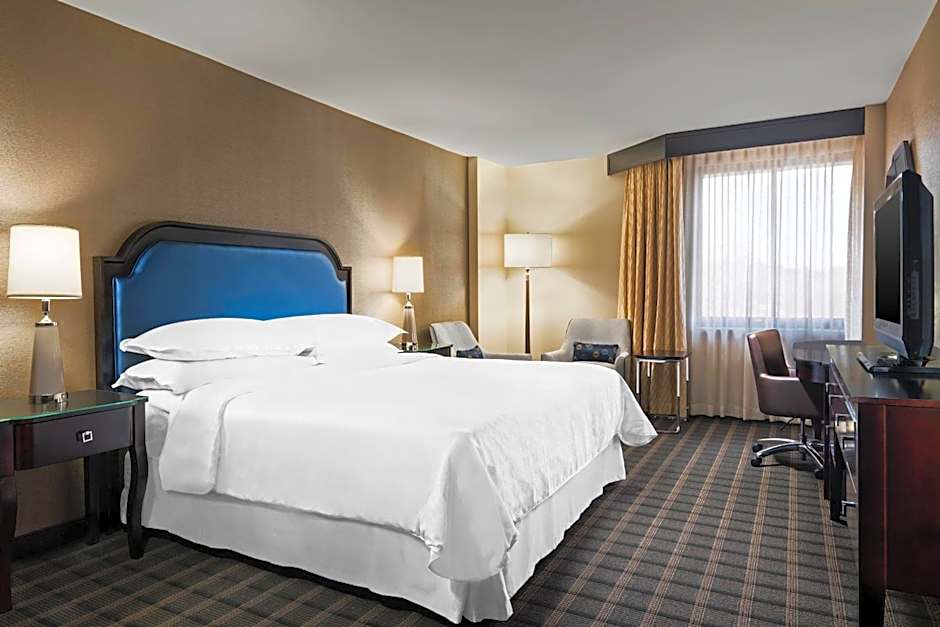 Sheraton Charlotte Airport Hotel