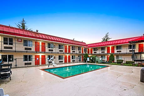 Inn at Lake Washington By OYO I-405