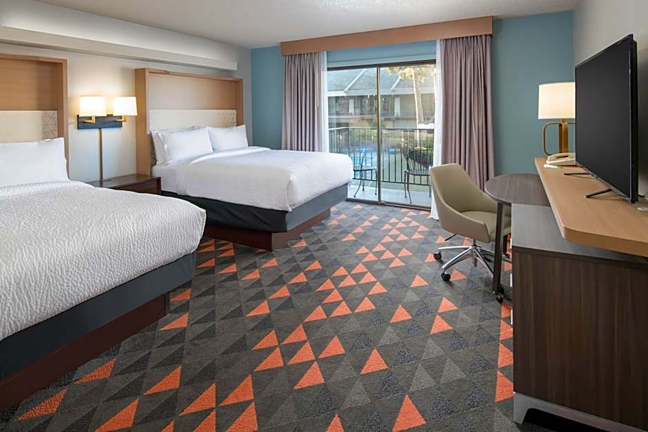 Photo 1 of 7 of Premium 2 Queen Beds, Courtyard View