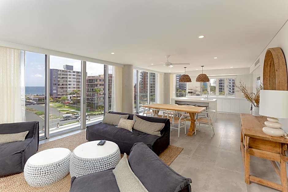 Astina Suites, Forster