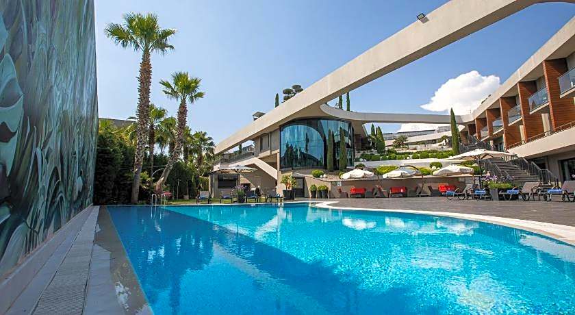 DoubleTree by Hilton Hotel Izmir Airport