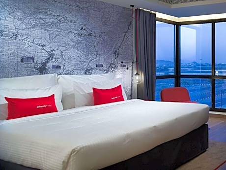 Queen Room - Disability Access