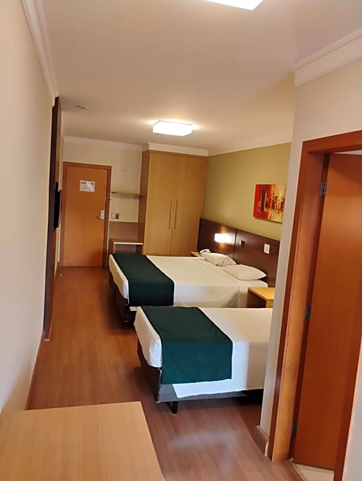 Photo 1 of 4 of Superior 1 Queen Bed