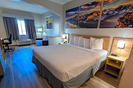 Studio King Suite - Non-Smoking