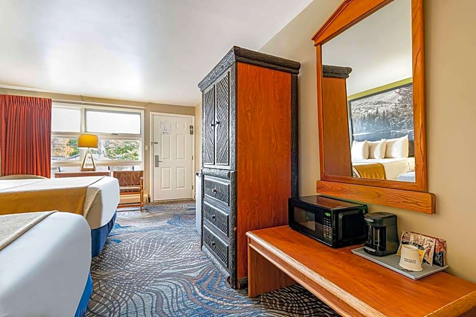 Super 8 by Wyndham Lake George/Downtown