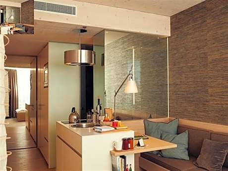 Business Single Apartment