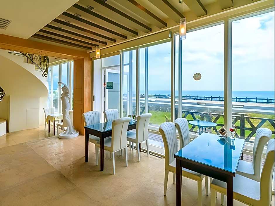 STARRISE LEISURE HOTEL