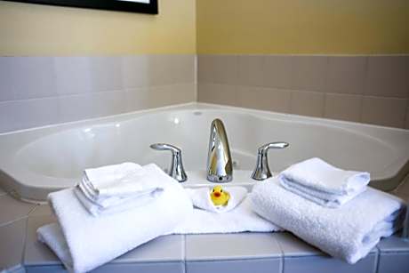 King Room with Whirlpool