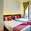 SUPER OYO 3109 Point Inn