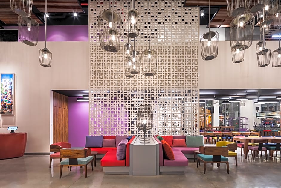 Wink Hotel Saigon Centre