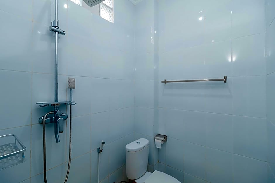 RedDoorz @ Jalan Arifin Ahmad Pekanbaru