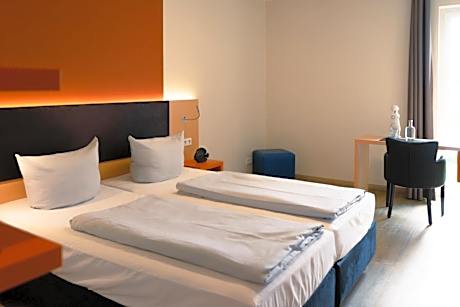 French Single Room