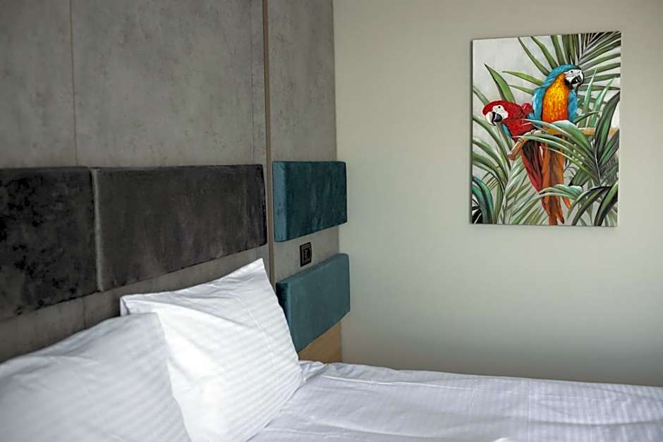 Hotel Plutitor Lebăda