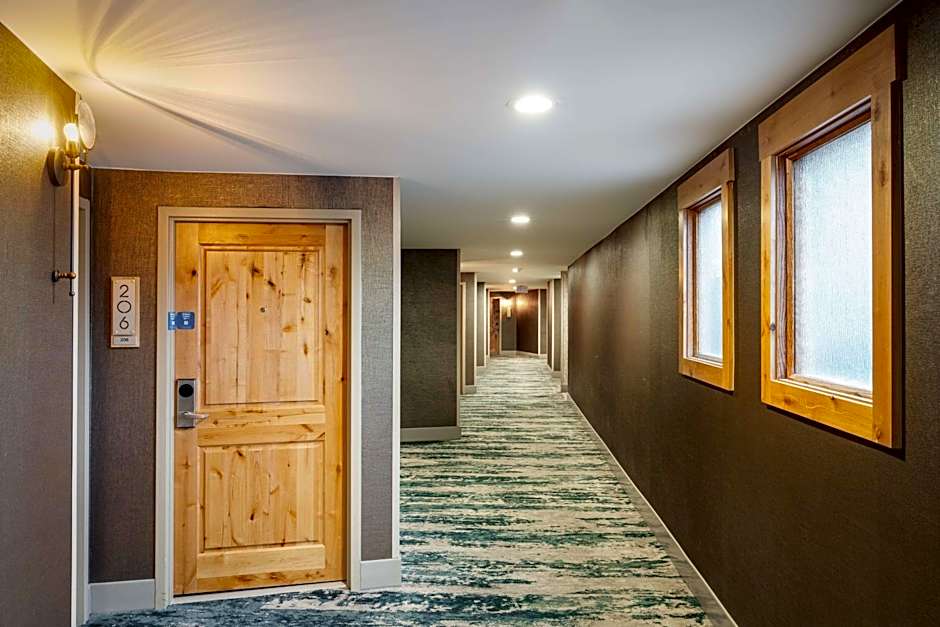 DoubleTree By Hilton Missoula Edgewater