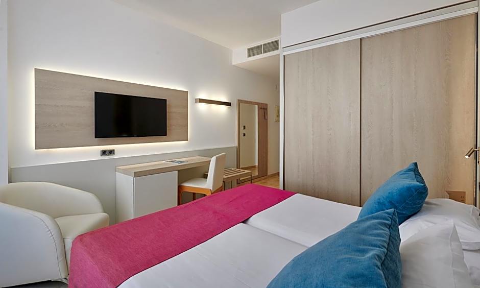 Grupotel Acapulco Playa - Adults Only