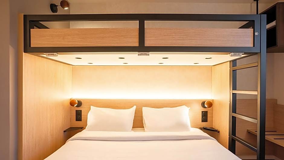 Premiere Classe Paris Ouest - Pont de Suresnes Hotel