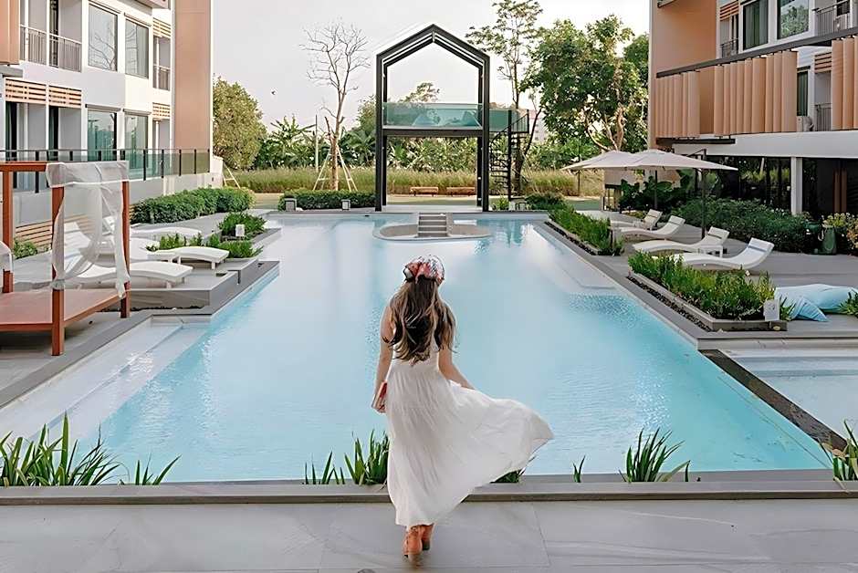 Crystal Srivaree Suvarnabhumi Hotel