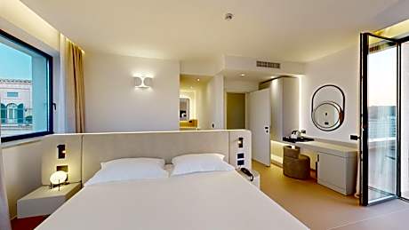 Superior Double or Twin Room with Terrace