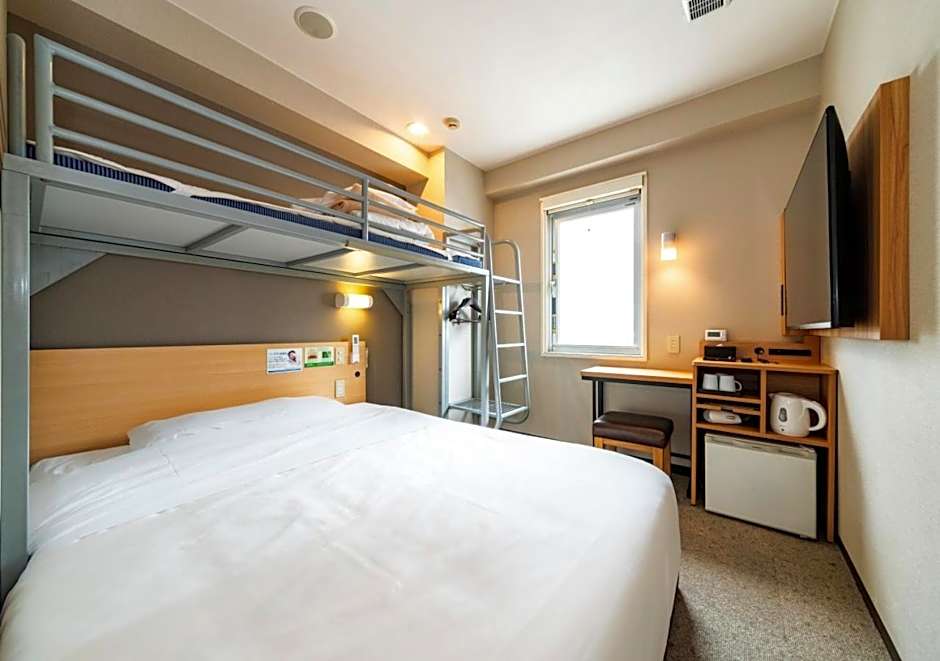 Super Hotel Yokkaichi Route 1