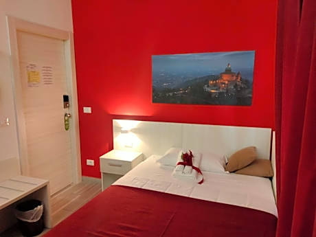 Double or Twin Room with Private Bathroom