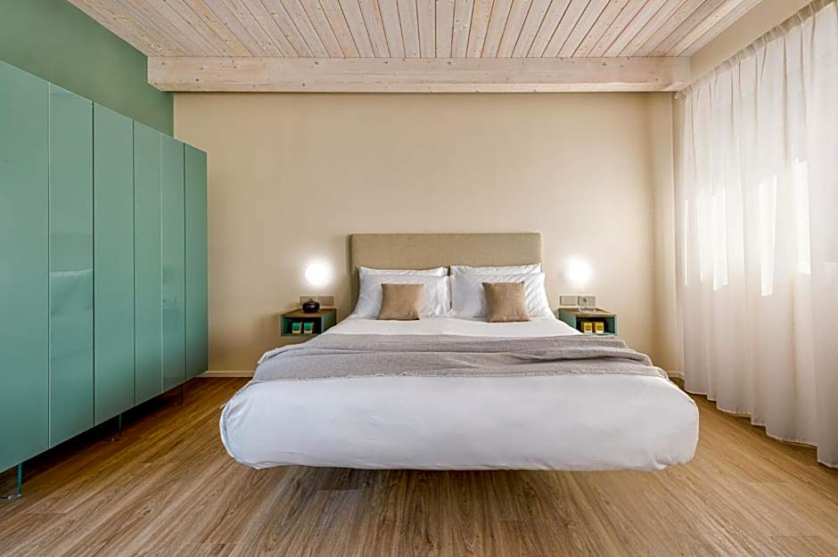 Open Hotel