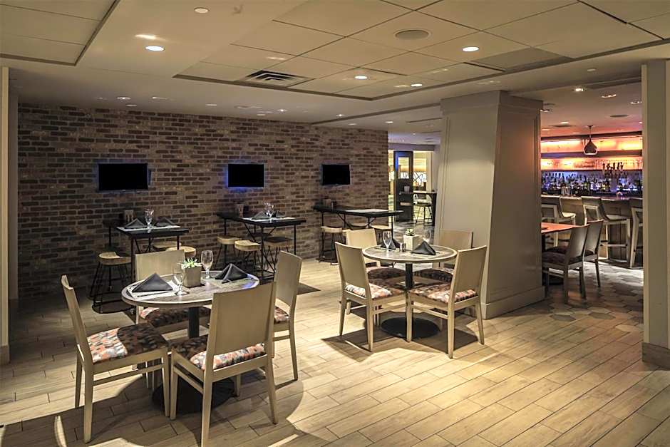 DoubleTree by Hilton Hotel & Suites Pittsburgh Downtown