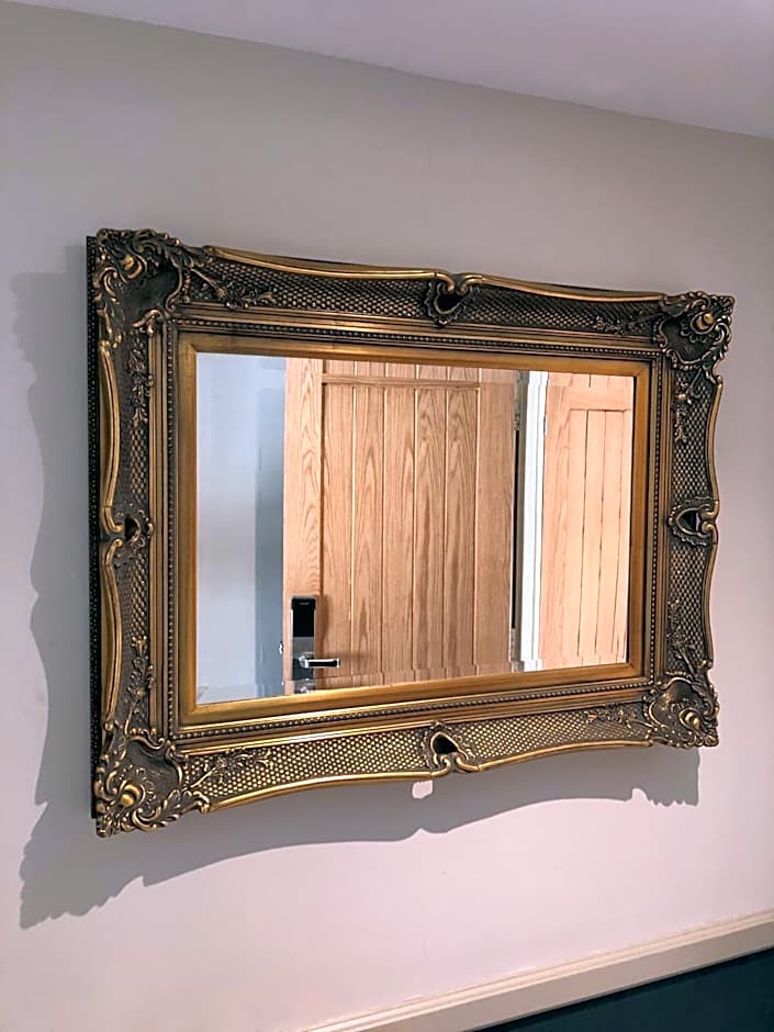 The Peppermill Town house Hotel & Restaurant