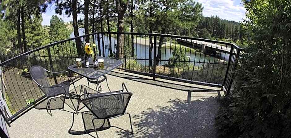 Pine Ridge Inn